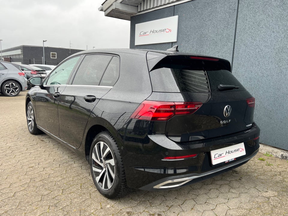 VW Golf VIII 1,4 eHybrid DSG 5d