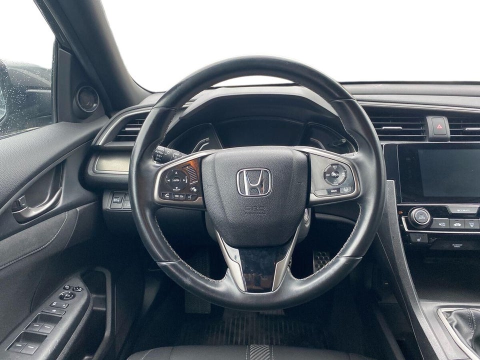Honda Civic 1,0 VTEC Turbo Elegance 5d