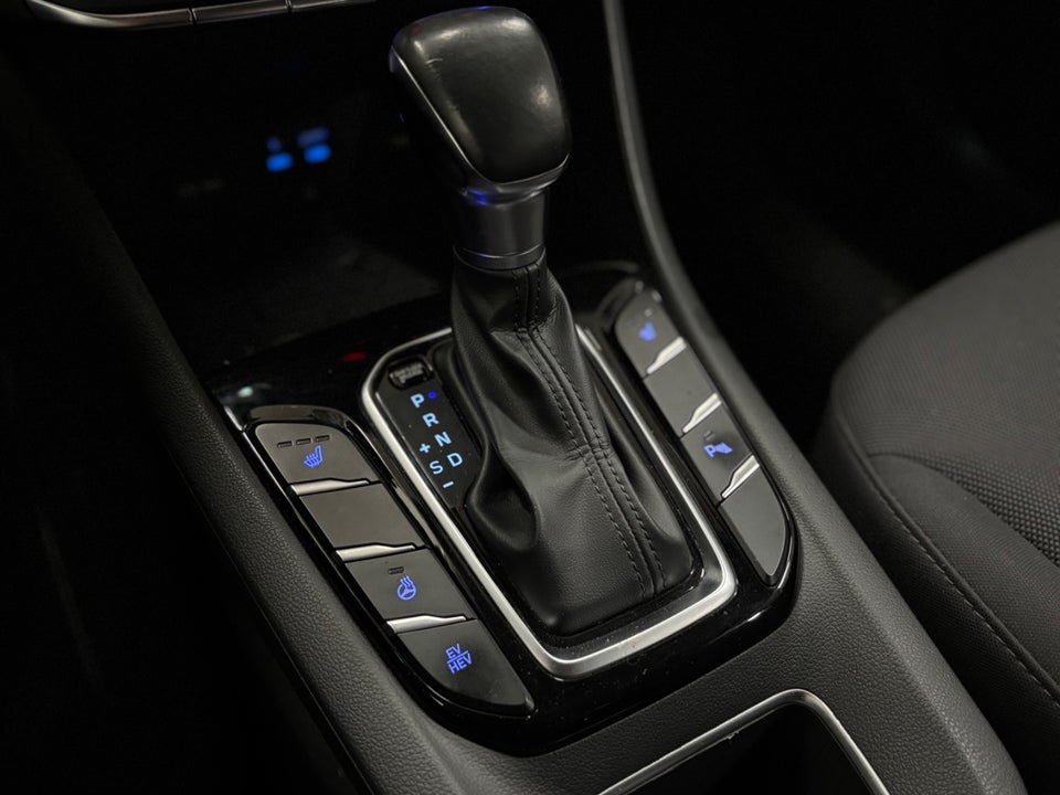 Hyundai Ioniq 1,6 PHEV Trend DCT 5d