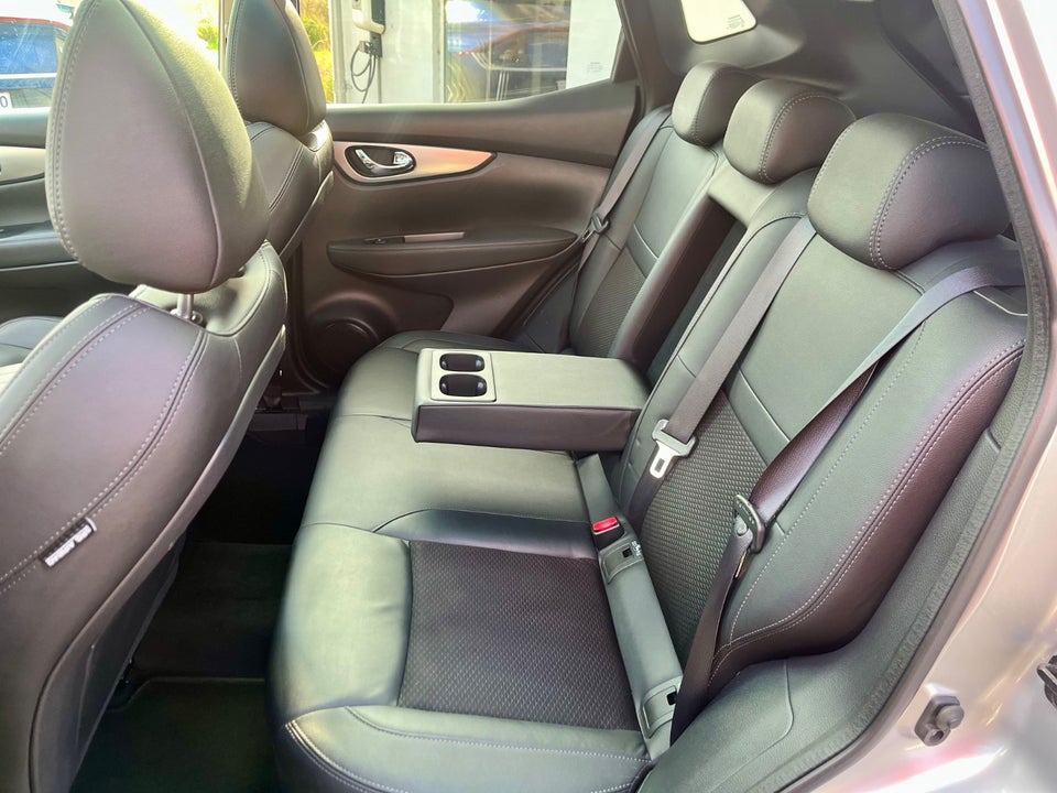 Nissan Qashqai 1,3 Dig-T 160 Tekna 5d