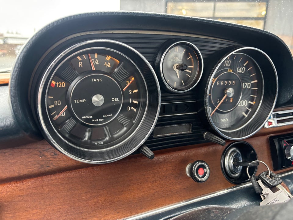 Mercedes 280 S 2,8  4d