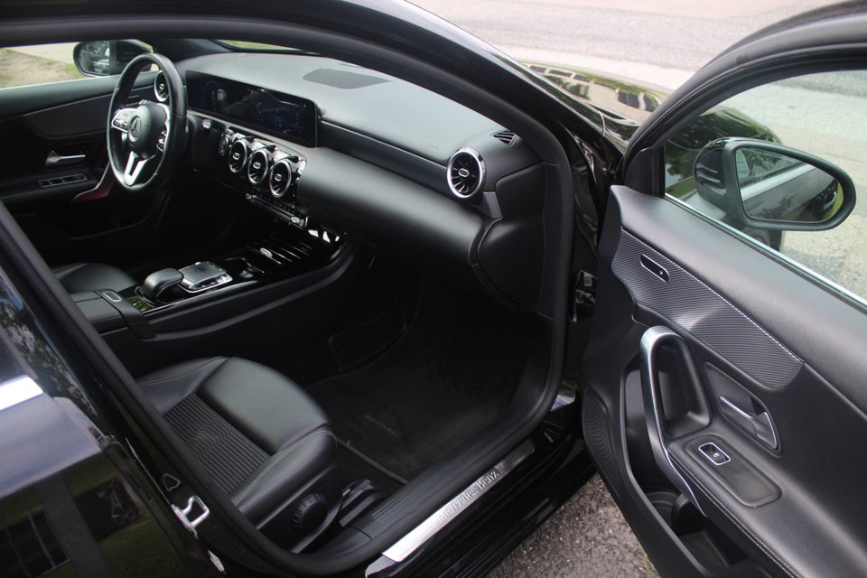 Mercedes A200 1,3 Progressive Line aut. 5d
