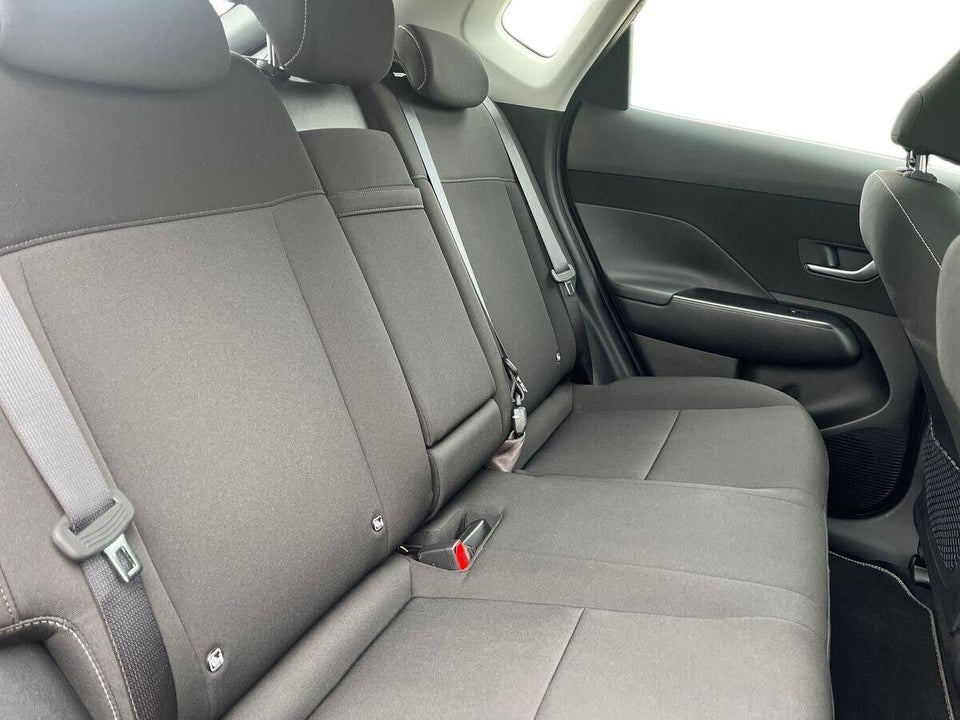 Hyundai Kona 65 EV Essential 5d