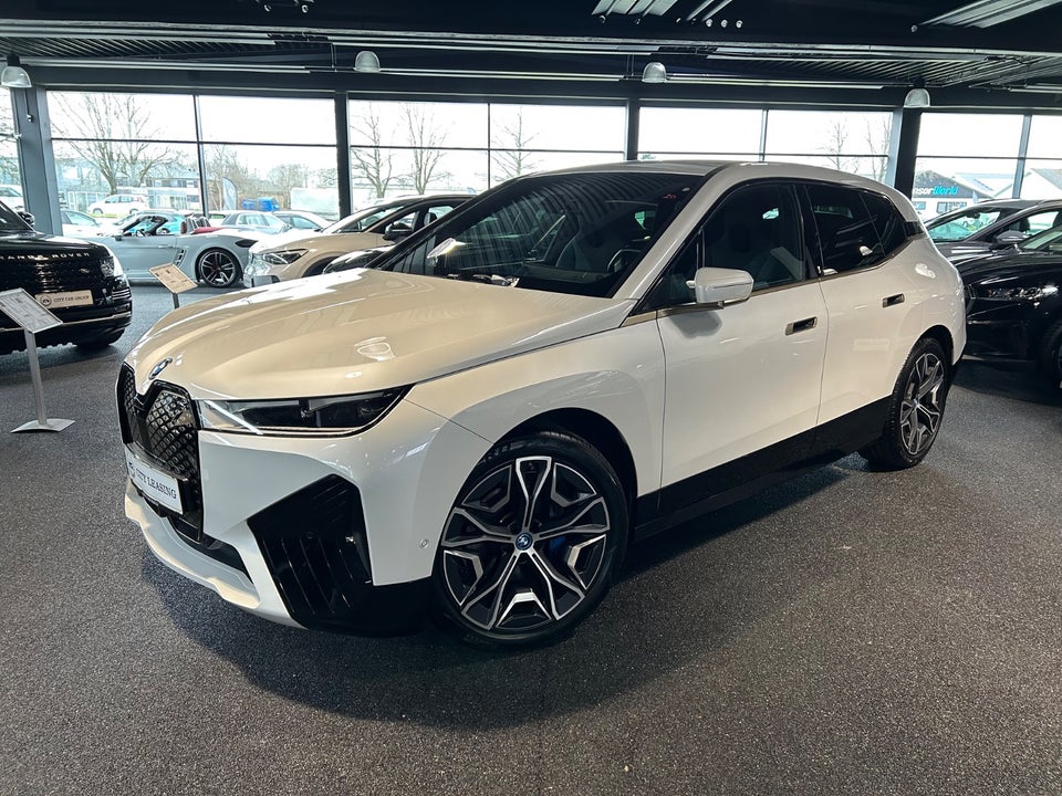 BMW iX xDrive40 Sport 5d
