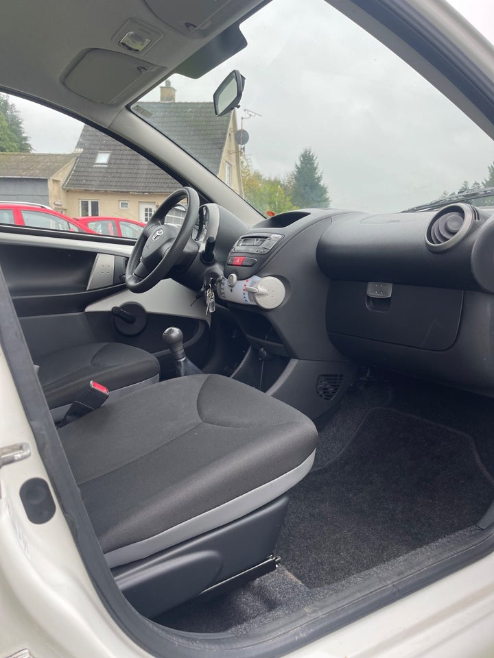 Toyota Aygo 1,0 VVT-i T1 5d
