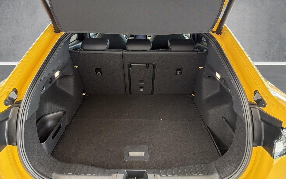 Ford Capri 79 Premium Extended Range AWD 5d