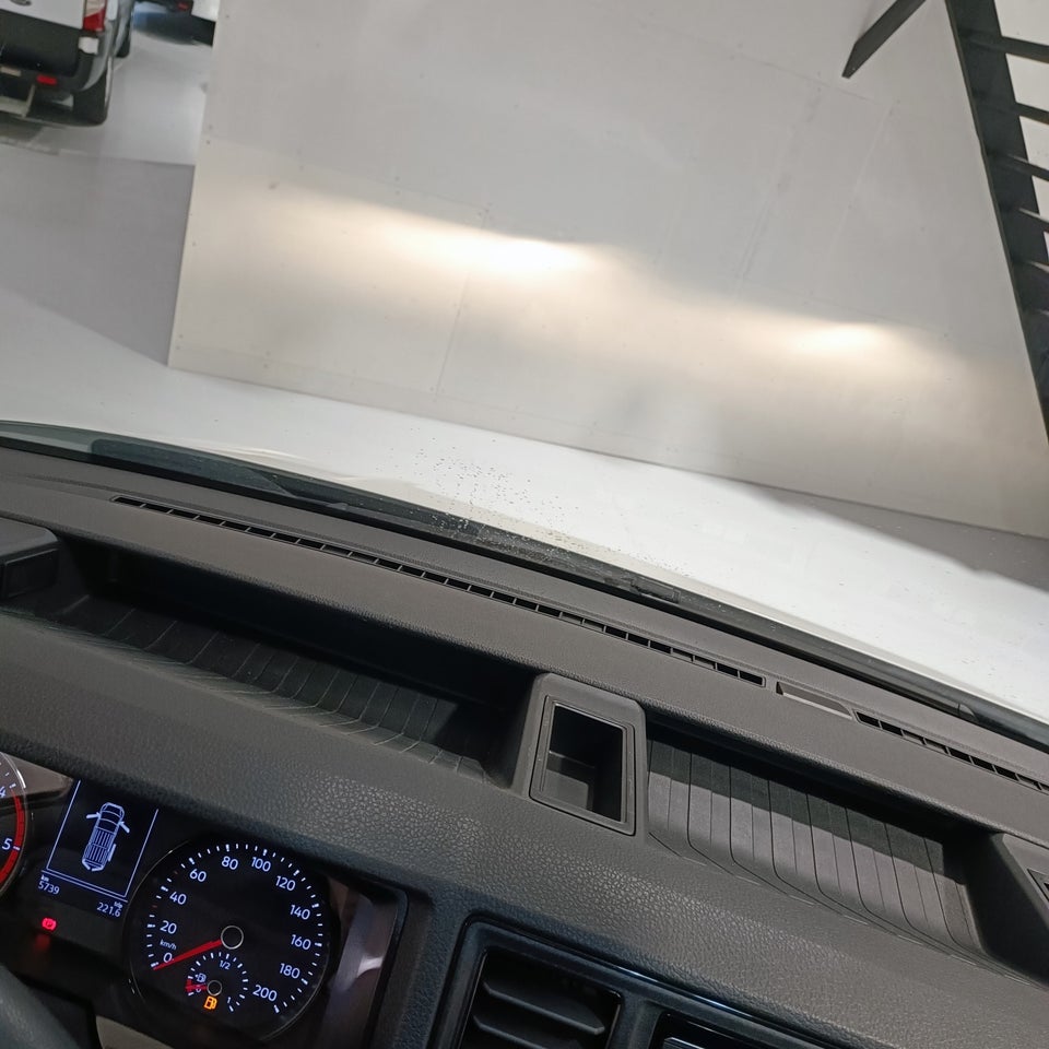 VW Crafter 35 2,0 TDi 140 Kassevogn L3H2