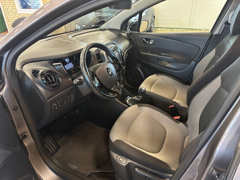Renault Captur 1,2 TCe 120 Expression EDC 5d