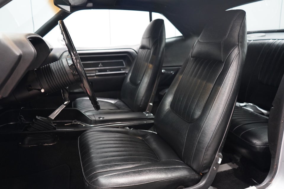 Dodge Challenger 5,4 aut. 2d