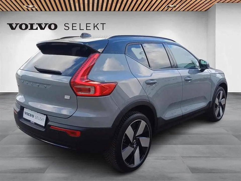 Volvo XC40 ReCharge Extended Range Plus 5d