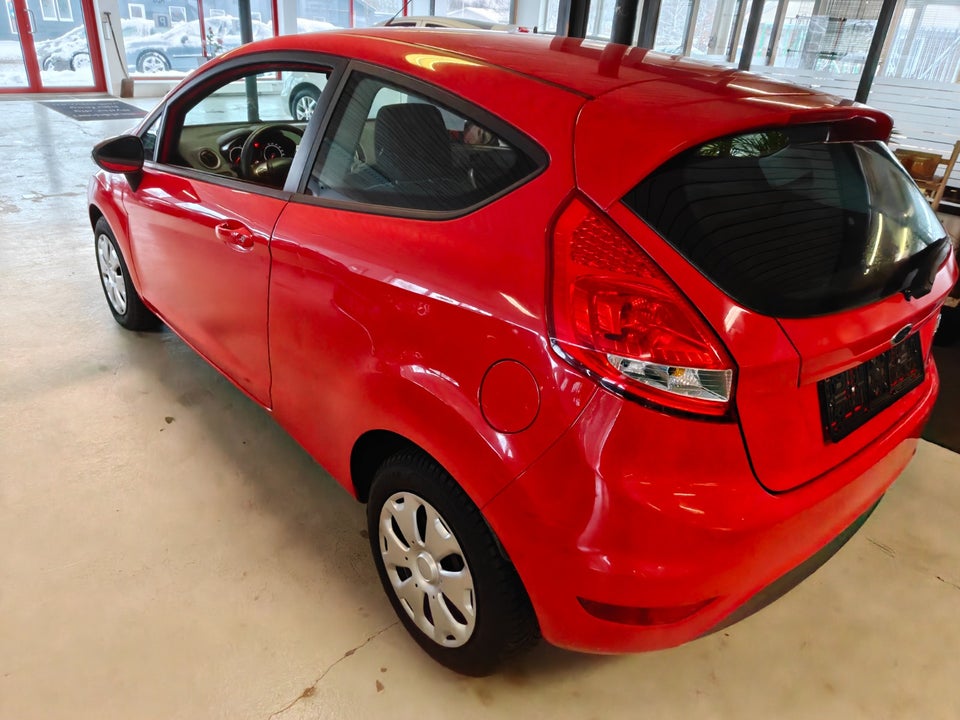 Ford Fiesta 1,25 60 Ambiente 3d