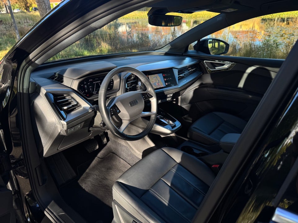 Audi Q4 e-tron 35 Advanced 5d