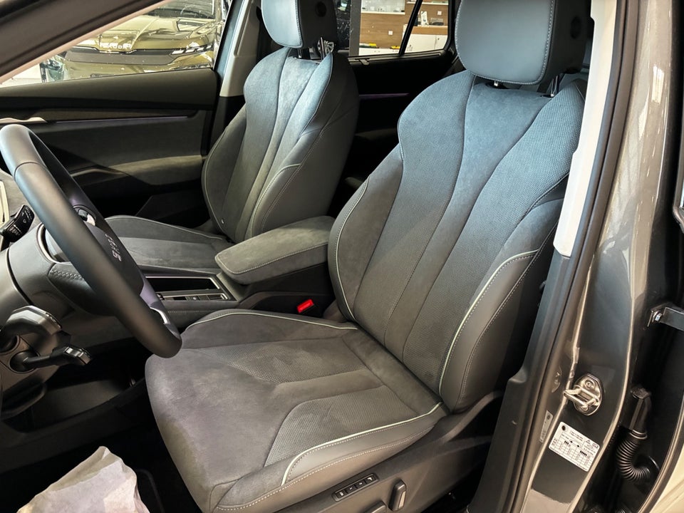 Skoda Enyaq 85 iV Lounge Premium 5d
