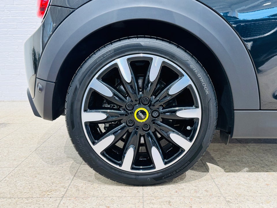 MINI Cooper SE Yours Trim 3d