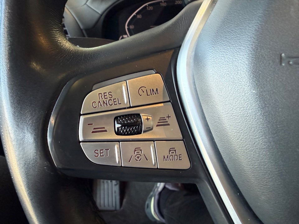 BMW iX3 Charged 5d