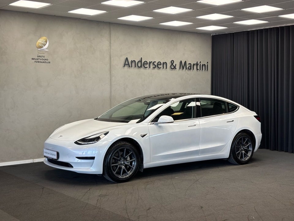 Tesla Model 3 Standard Range+ RWD 4d