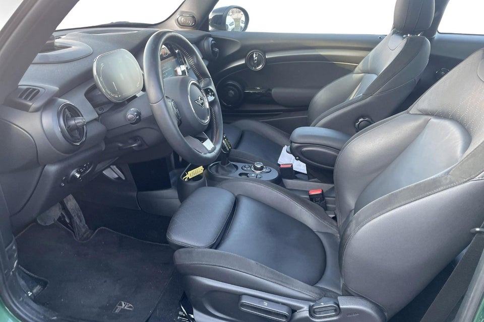 MINI Cooper SE Maximise 3d