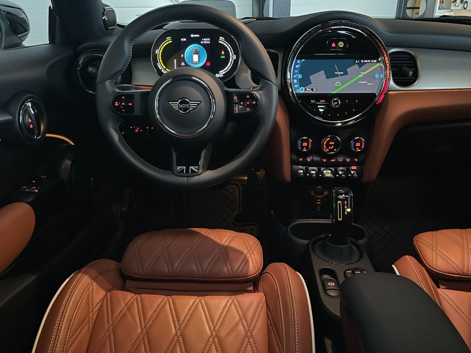 MINI Cooper SE Maximise 3d