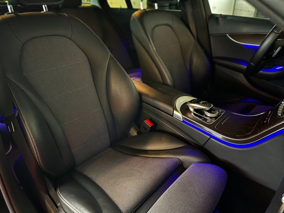 Mercedes C300 de 2,0 Avantgarde stc. aut. 5d