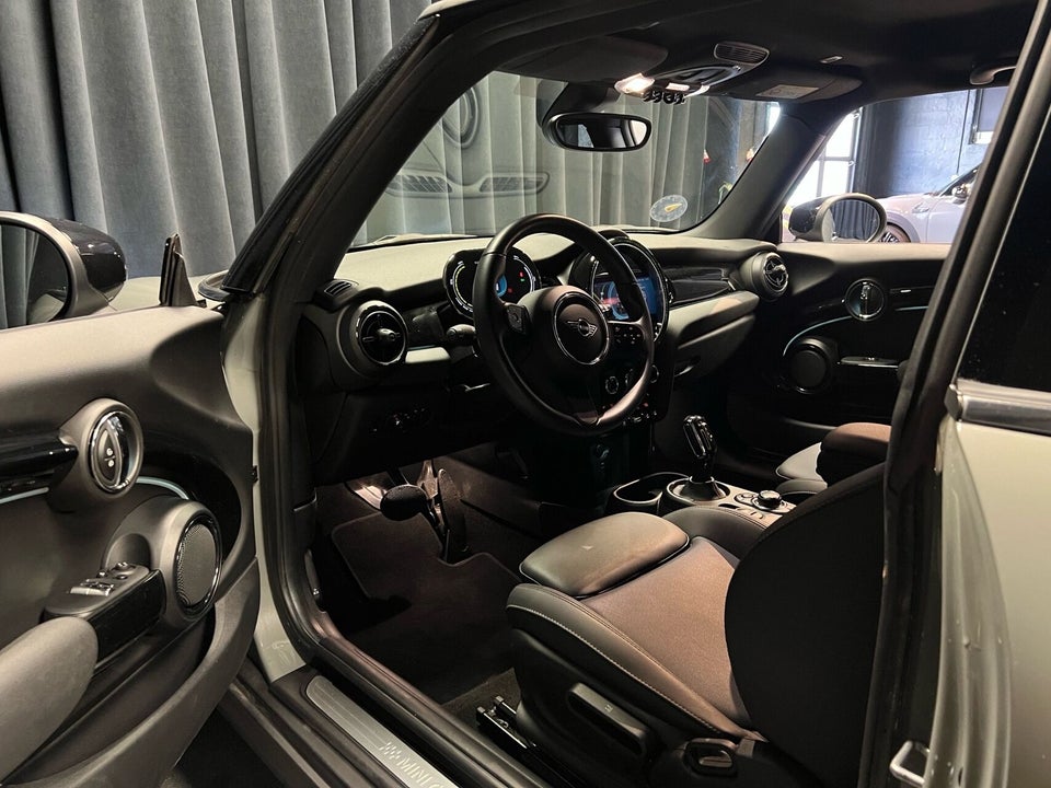 MINI Cooper SE Edition Premium Plus 3d