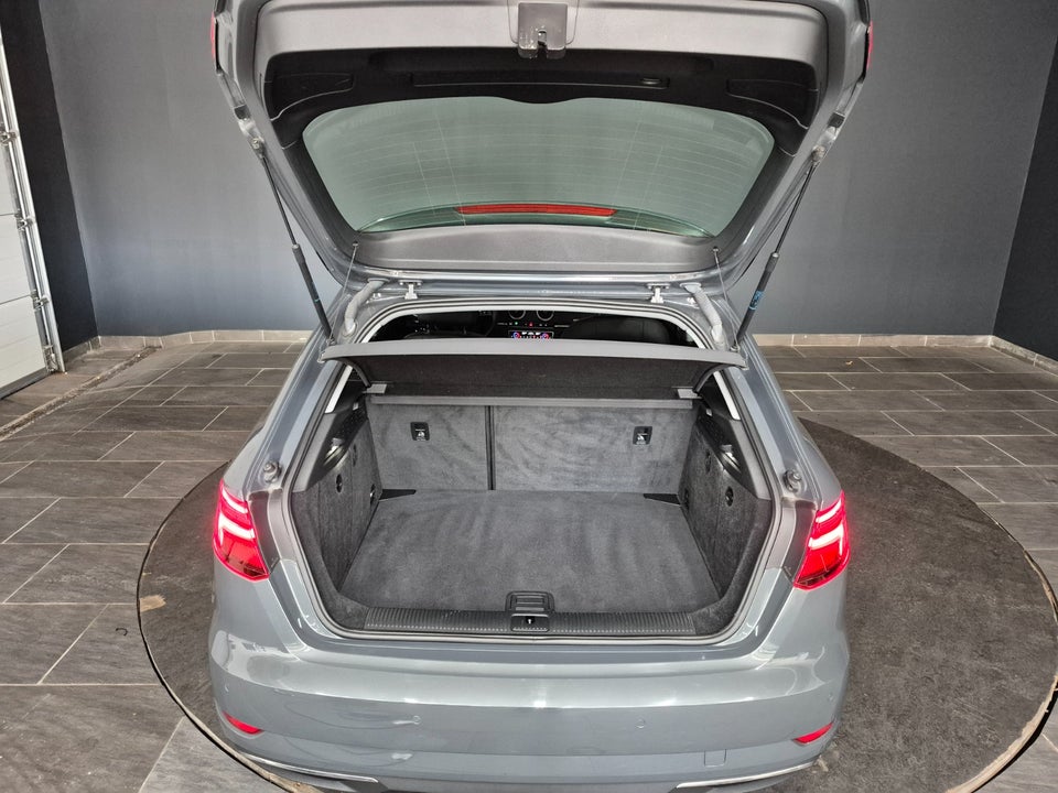 Audi A3 1,4 e-tron Sportback S-tr. 5d