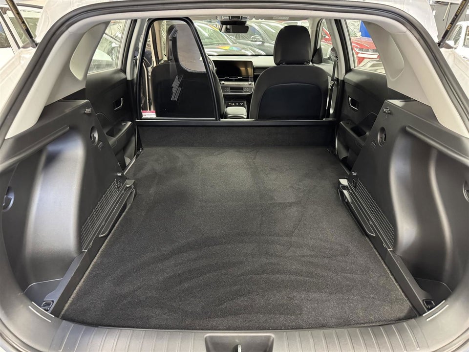 Hyundai Kona 65 EV Essential Van 5d