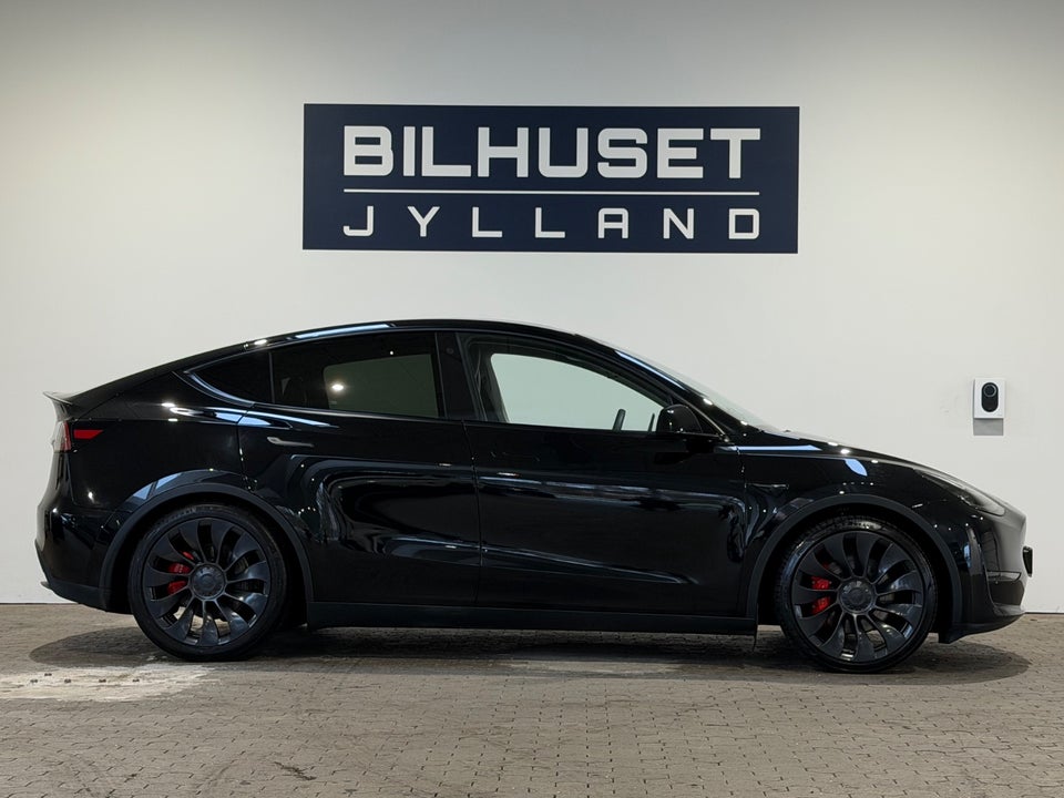 Tesla Model Y Performance AWD 5d
