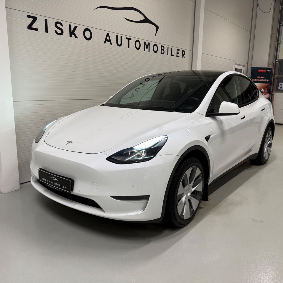 Tesla Model Y Long Range AWD 5d