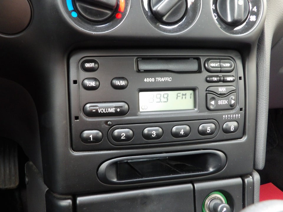 Ford Mondeo 1,6 Fashion 4d