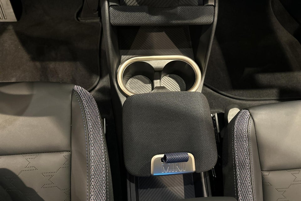 MINI Countryman SE Classic Trim M+ ALL4 5d