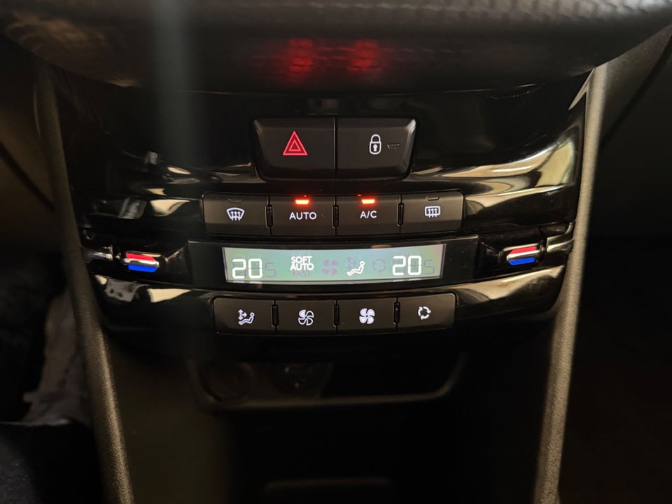 Peugeot 208 1,6 BlueHDi 100 Desire 5d