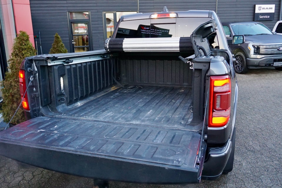 Dodge RAM 1500 5,7 eTorque Limited Crew Cab aut. 4d