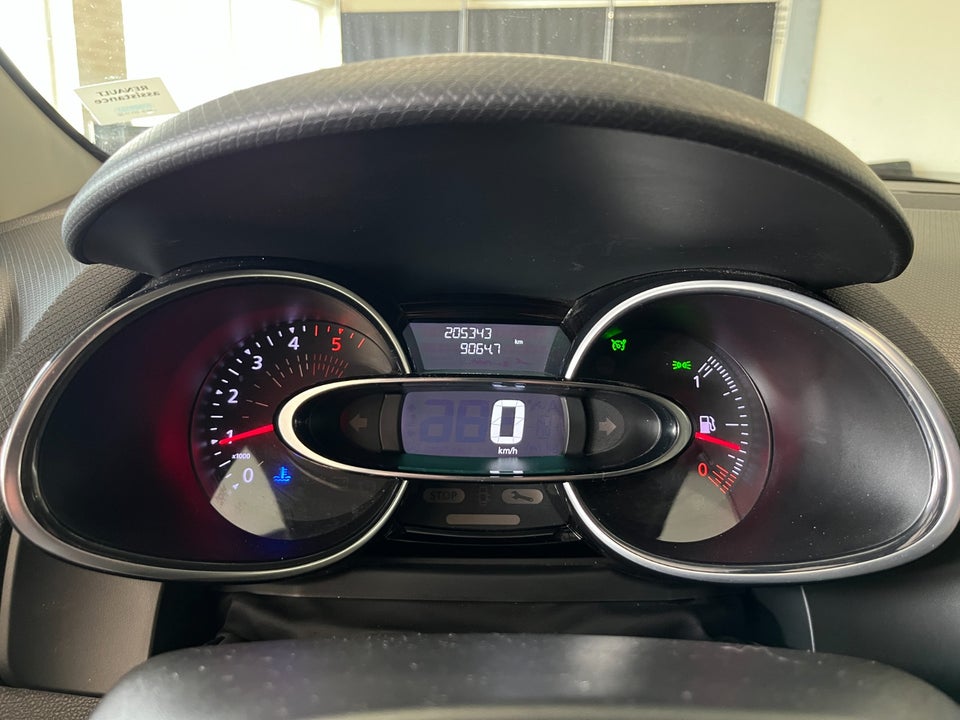 Renault Clio IV 1,5 dCi 90 Limited Sport Tourer 5d