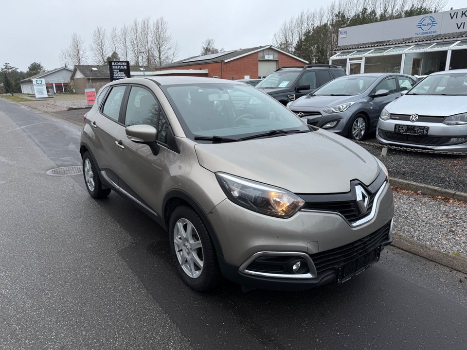 Renault Captur 0,9 TCe 90 Expression 5d