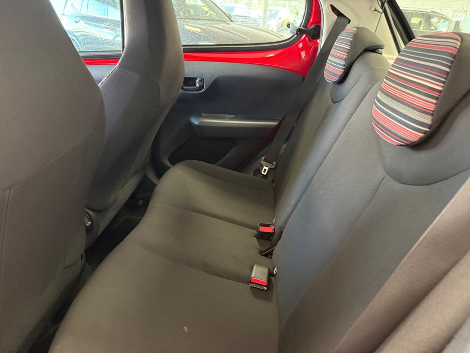 Citroën C1 1,0 VTi Attaque+ 5d