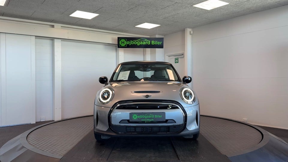 MINI Cooper SE Edition Premium 3d