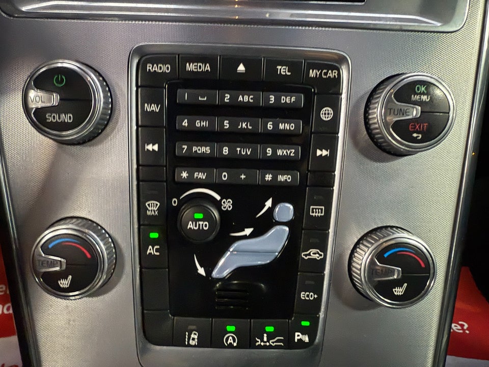 Volvo XC60 2,0 D4 190 Momentum aut. 5d