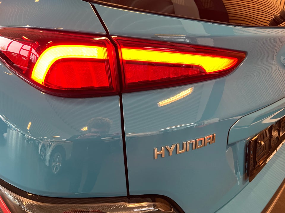 Hyundai Kona 64 EV Premium 5d