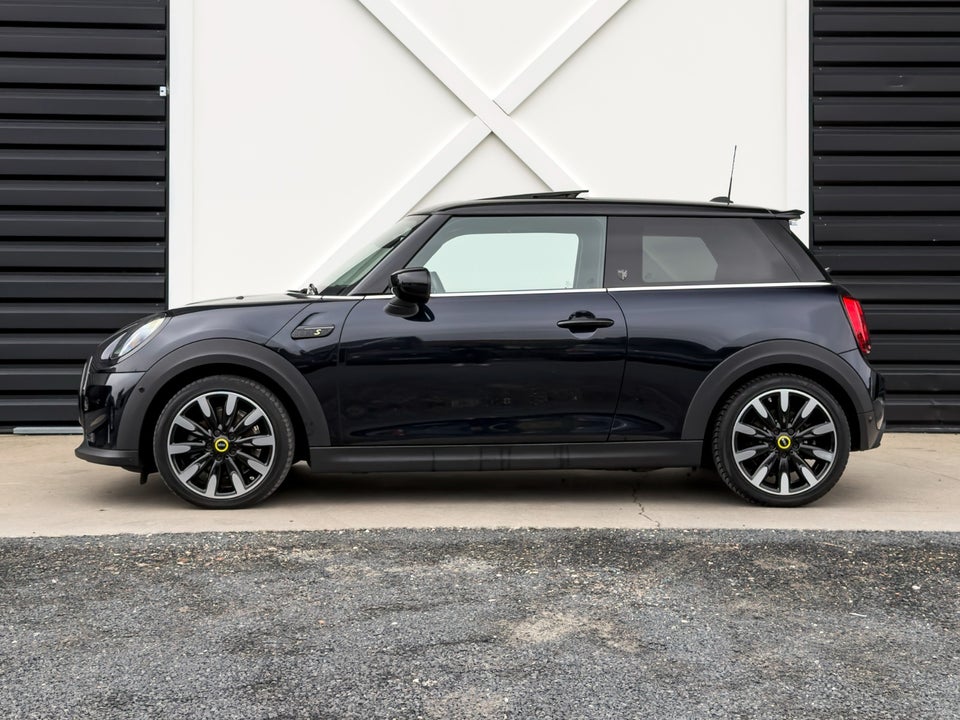 MINI Cooper SE Younique Trim 3d