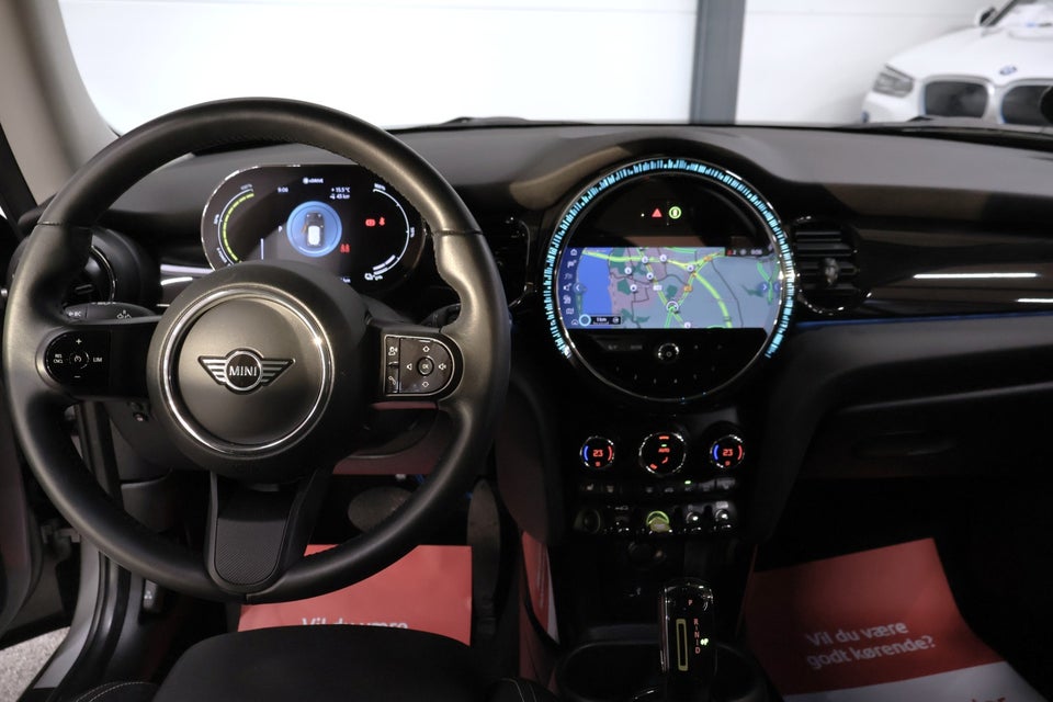 MINI Cooper SE Essential 3d