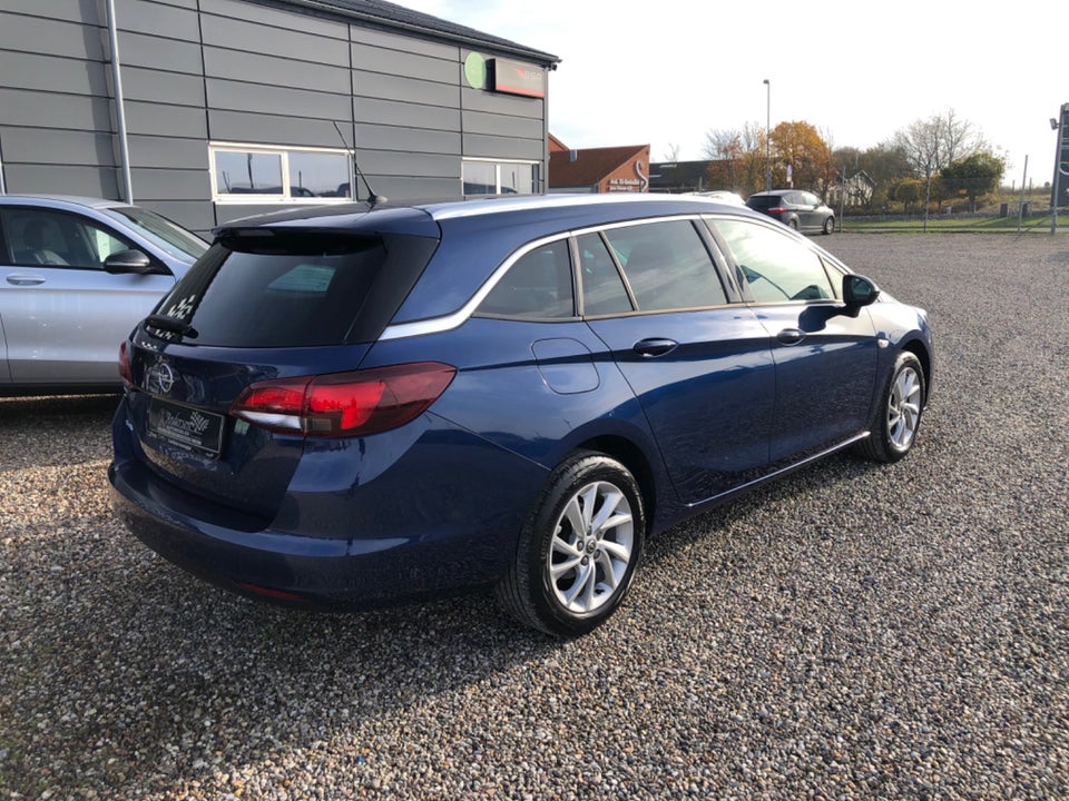 Opel Astra 1,2 T 110 Elegance Sports Tourer 5d