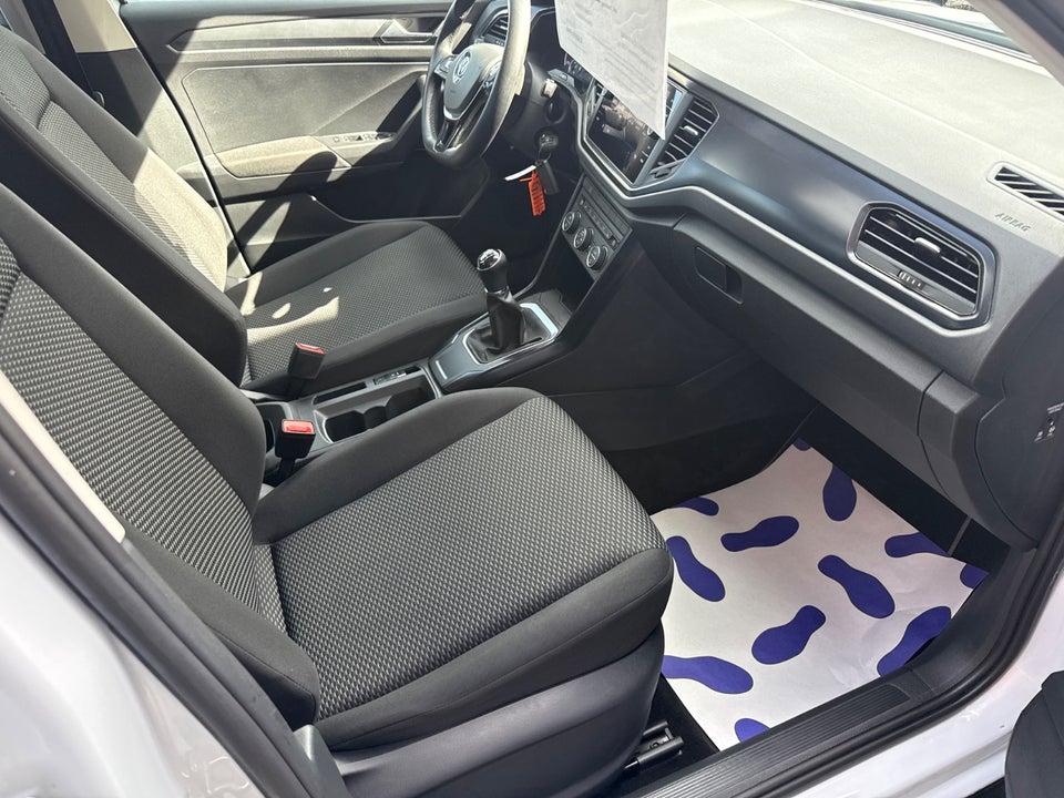 VW T-Roc 1,0 TSi 115 City 5d