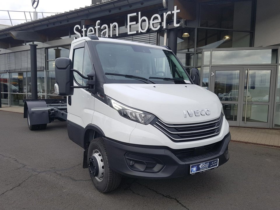 Iveco Daily 3,0 70C18 5100mm Chassis AG8