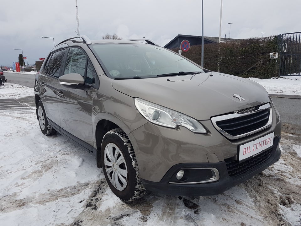 Peugeot 2008 1,2 VTi 82 Active Sky 5d