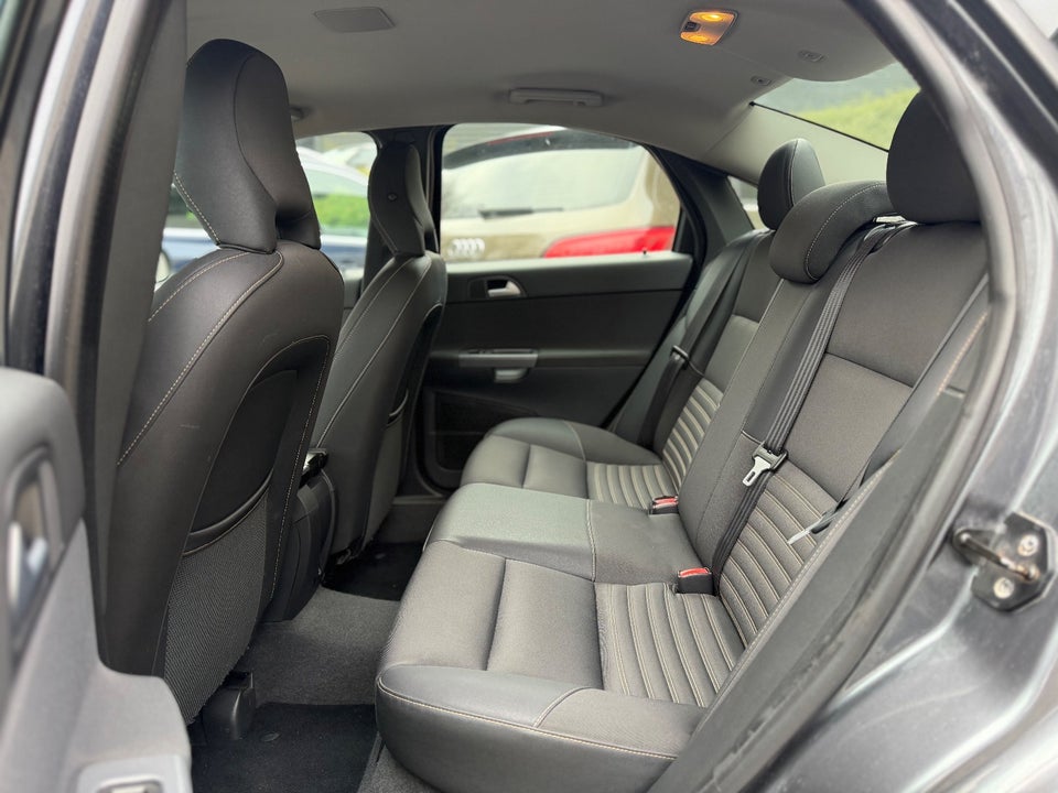 Volvo S40 1,6 D DRIVe 4d