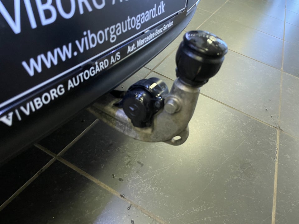 Mercedes EQA350 4Matic 5d