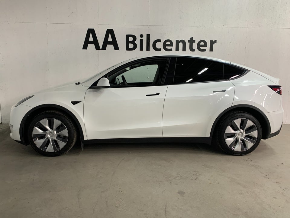 Tesla Model Y Long Range AWD 5d