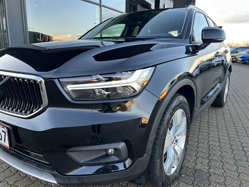 Volvo XC40 2,0 D4 190 Momentum aut. AWD 5d