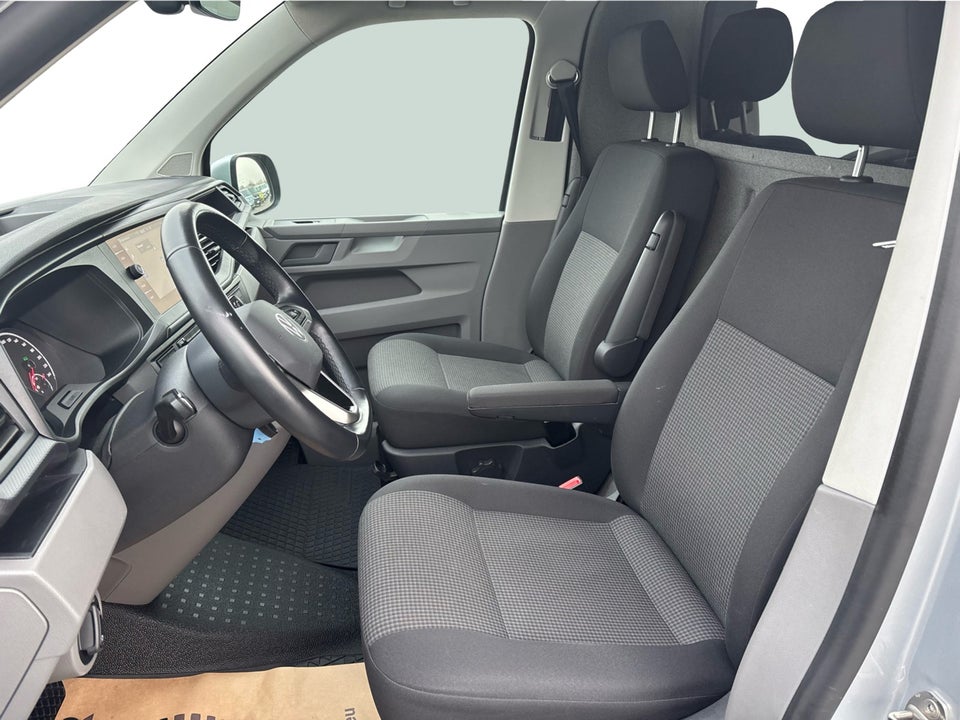VW Transporter 2,0 TDi 150 Kassevogn DSG kort