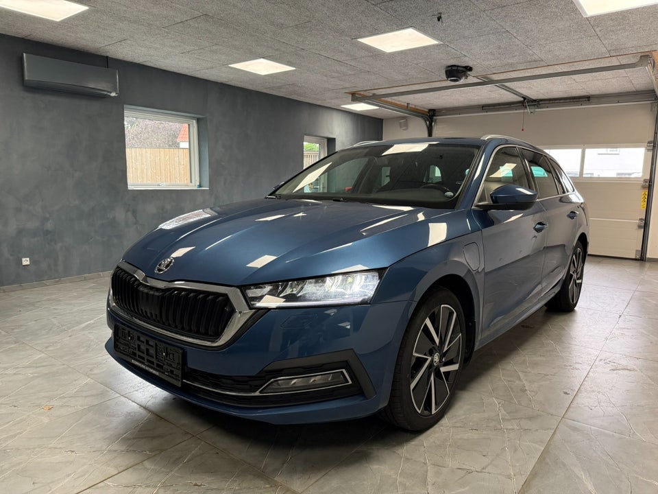Skoda Octavia 1,4 TSi iV Combi DSG 5d